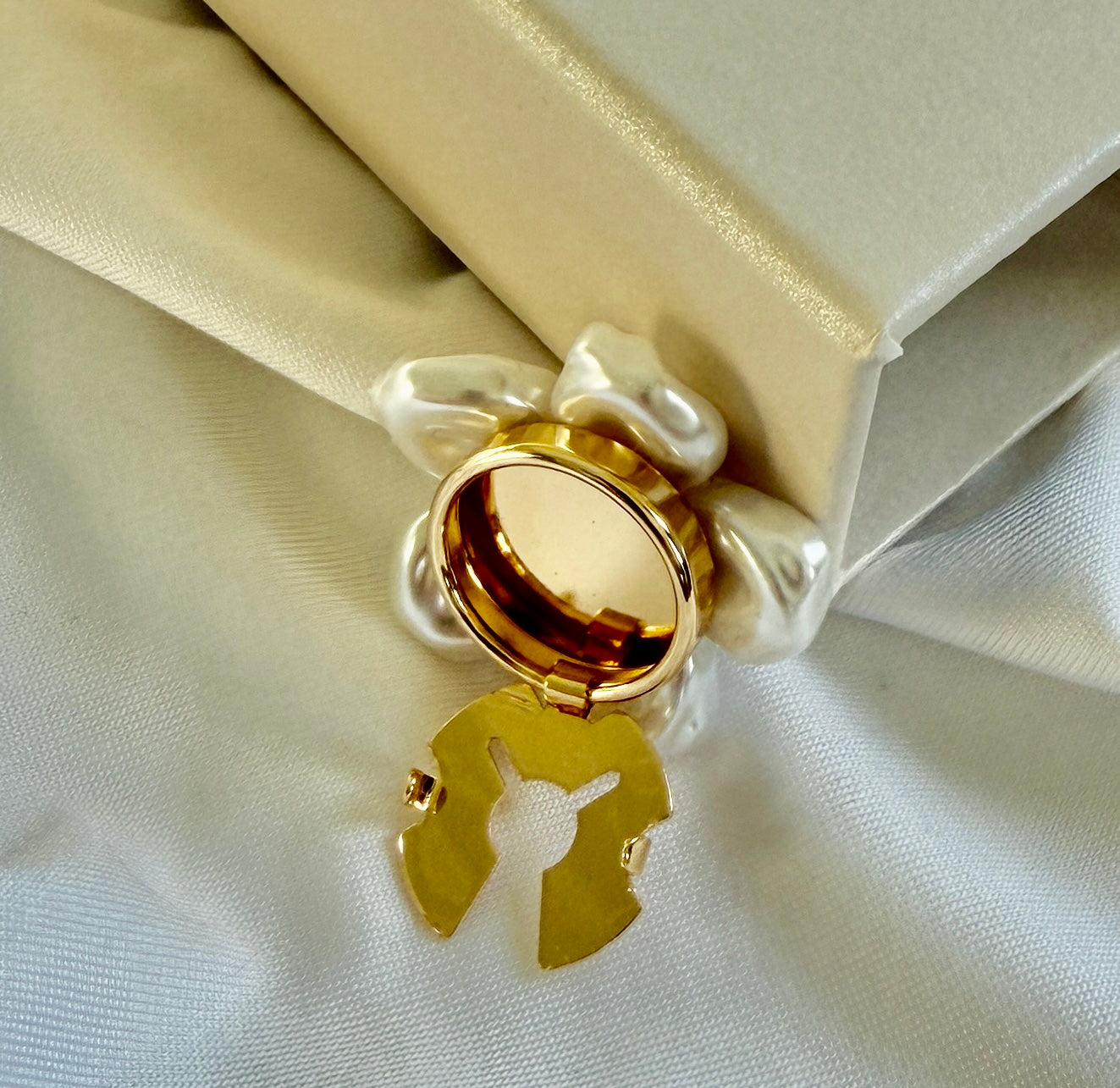 Pearl Flower Button Charm Gold - singelpack