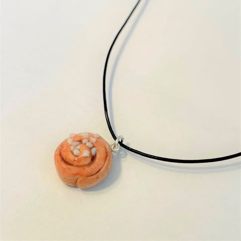 Halsband kanelbulle