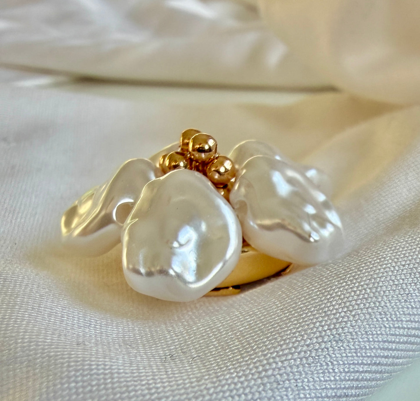 Pearl Flower Button Charm Gold - singelpack