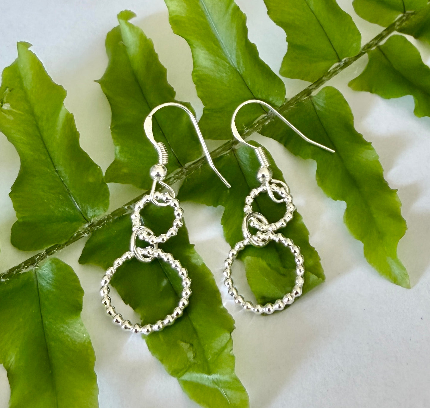 Örhängen två ringar kultråd