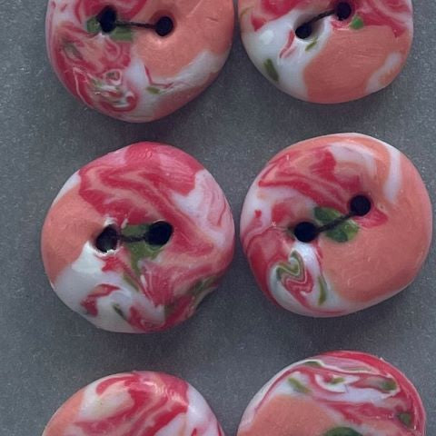 Handgjorda knappar rosa/aprikos/orange/vit/grön.